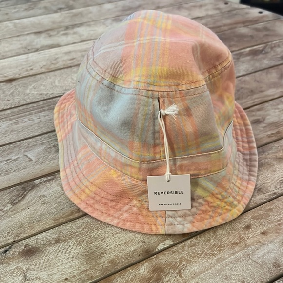 REVERSIBLE bucket hat - Picture 1 of 4
